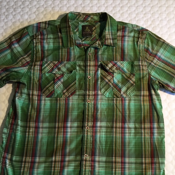 FLAWLESS PRANA MENS SHIRT. GREAT PATTERN! - Picture 2 of 8